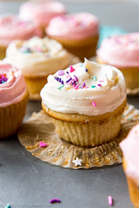 Cupcakes à la vanille tout simplement parfaits Recettes du Monde