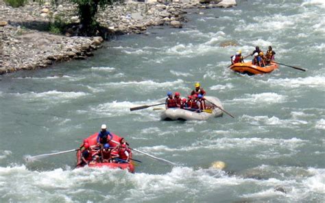 River Rafting in Manali - The Best India Tours