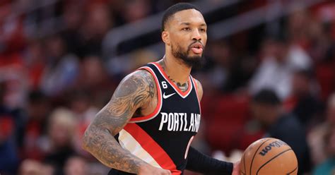 Damian Lillard Ultrapassa Clyde Drexler E Se Torna O Maior Artilheiro