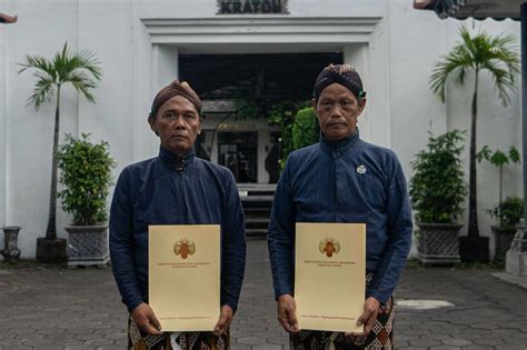 Foto Selamat Keraton Yogyakarta Kembali Wisuda Abdi Dalem Baru