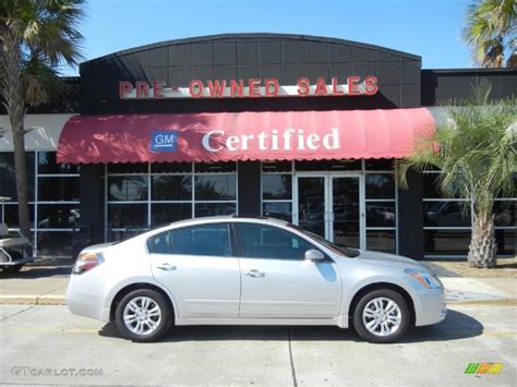 Brilliant Silver Nissan Altima Sl Photo