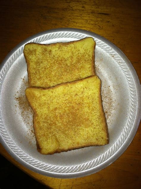 French Toast Texas Toast 1 2 Eggs Per Slice Of Bread Cinnamon Pancake Syrup Beat Eggs Well In A