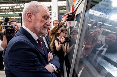 Macierewicz Celem Modernizacji Wojska Mo Liwo Samodzielnej Obrony