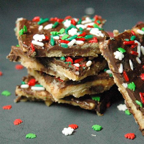 The Best Quick And Easy Crack Toffee Recipe With Saltine Crackers