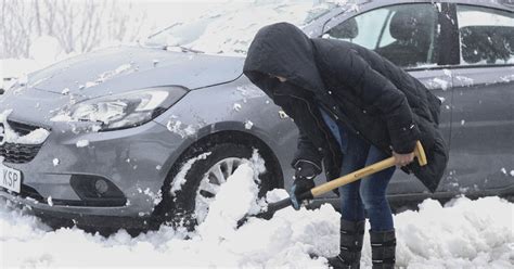 La Nieve Obliga Al Uso De Cadenas En Carreteras Secundarias De Nueve