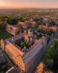 Тендрівський маяк, Залізний Порт, Херсонська область, Україна - INSIDE-UA