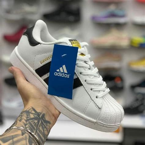 Tênis adidas superstar branco e preto novo unissex em São Paulo Clasf