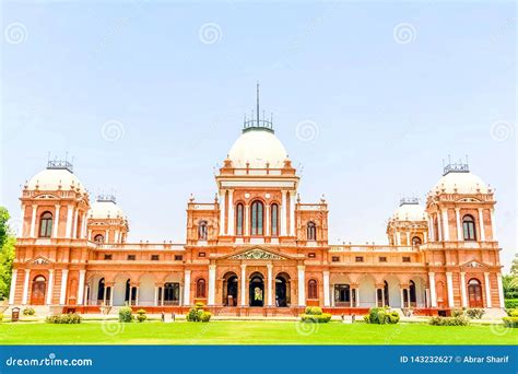 Ancient Architecture, Noor Mahal , Nawab Of Bahawalpur Noor Palace, Bahawalpur, Pakistan Royalty ...