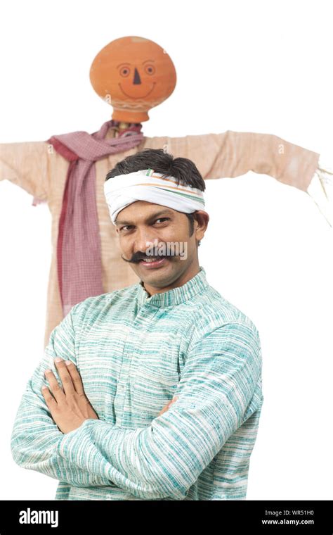 Real Scarecrow Hi Res Stock Photography And Images Alamy