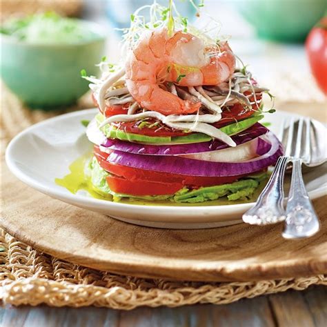 Ensalada Con Gulas Y Vinagreta De Hortalizas