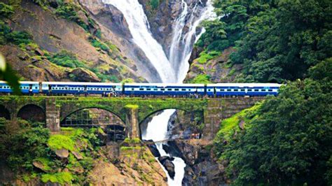 Best Train Journeys In India One Must Not Miss Successyeti