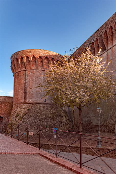 Porta A Selci Volterra Italia Where S The Spring Flickr