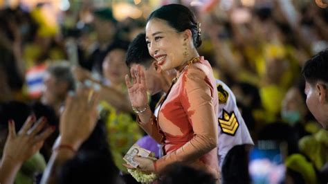 Thai Princess Collapses From Heart Condition Palace Says Bbc News