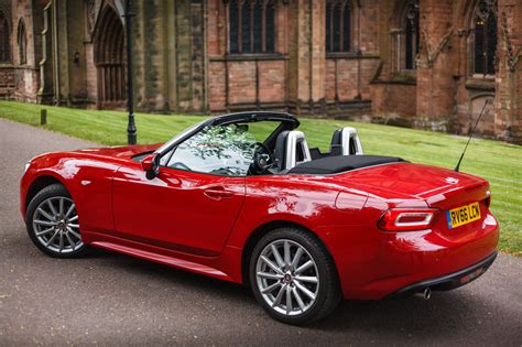 2017 Fiat 124 Spider 5 Things We Love About The Italian Mx 5