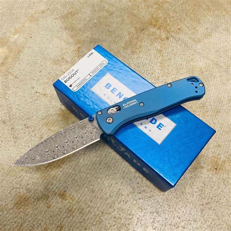 Benchmade 535 2204 Bugout Axis Folding Knife 3 24 Ladder Pattern Damasteel Blade With Blue