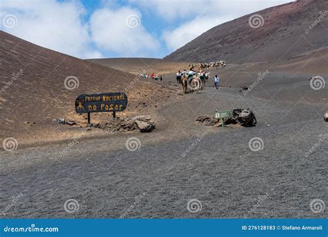 Timanfaya National Park editorial stock photo. Image of mountain - 276128183