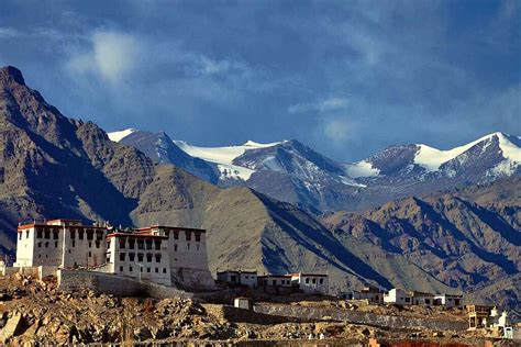 Famous Temples In Jammu And Kashmir Zingbus