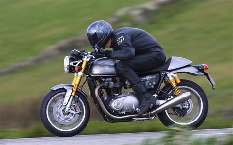 2016 Triumph Thruxton R Review