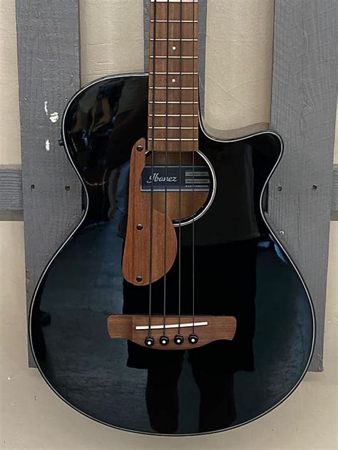 Ibanez AEGB24E 4-струнная акустическая бас-гитара, черная, глянцевая ...