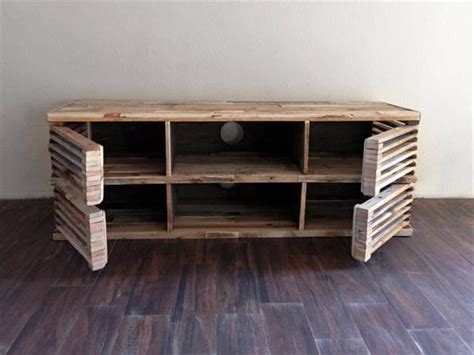 Diy Pallet Slatted Media Console Table Pallets