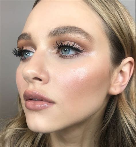 50 Pretty And Fresh Makup Looks For You To Start Your Year 2020 Cute