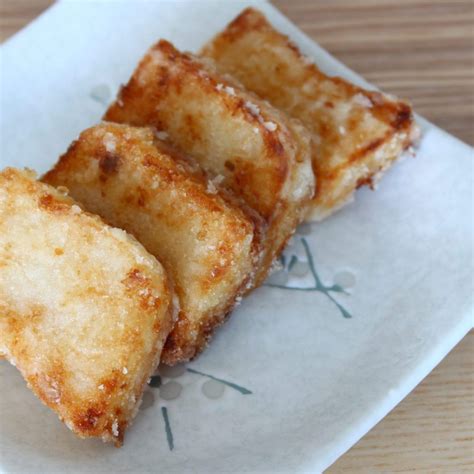 Deep Fried Radish Cake Loh Bak Gou Mkl