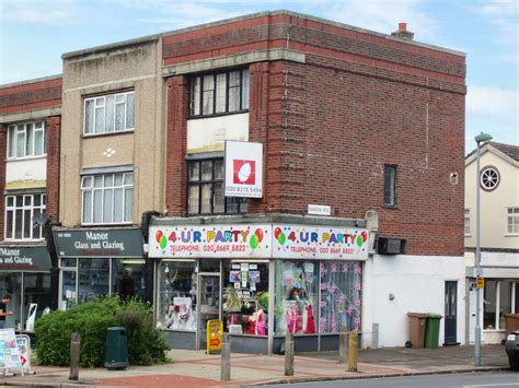 3 Retail Properties For Rent In Wallington Uk Page 1 Propertylink