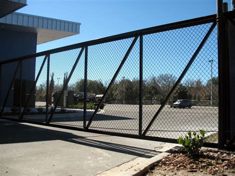 Chain Link Cantilever Gates Fence Gates Barrette Outdoor Living