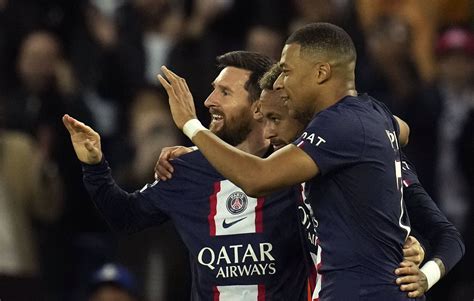 Psg Maccabi Ha Fa Festival De Messi Neymar Et Mbapp Paris