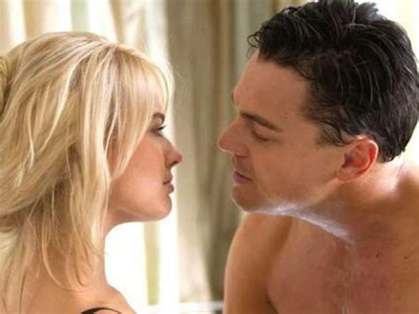 Leonardo DiCaprio khởi động 2023 bên các người đẹp diện bikini