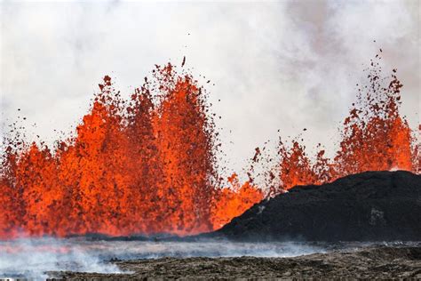 Impactante erupción del volcán Reykjanes en Islandia es la quinta