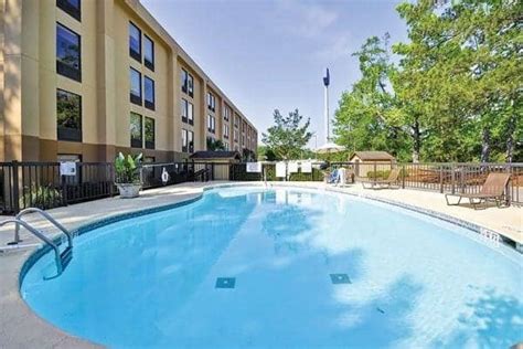 Discount Coupon for Hampton Inn Columbia-I-26 Airport in West Columbia ...