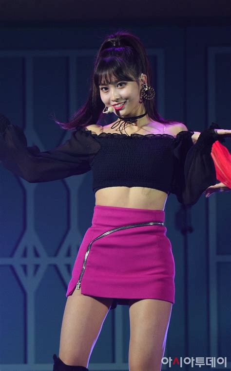 Pin By Lais Manias On Twice Korean Girl Stage Outfits Kpop Girls