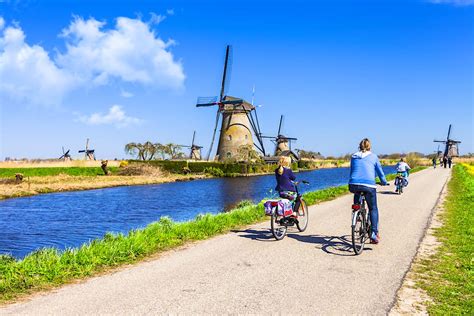 The Netherlands' 11 best cycling routes and locations - Lonely Planet