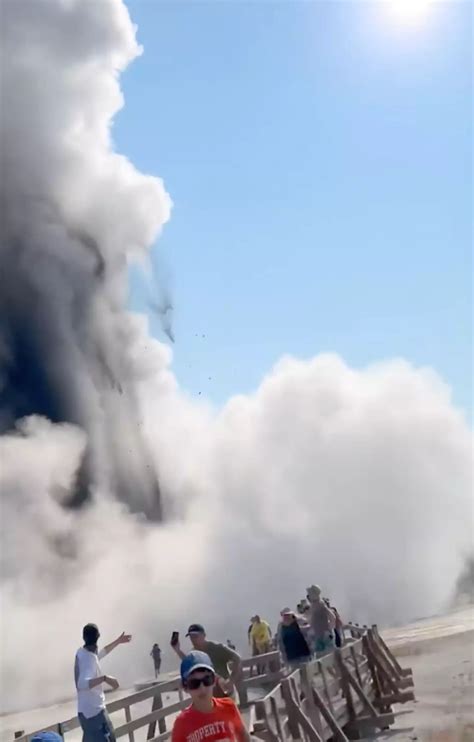 Tourists sent running for their lives as hot spring explodes at Yellowstone