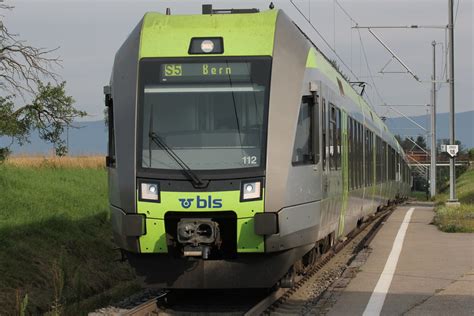 S5 mit BLS Lötschbergbahn Lötschberger RABe 535 112 an der Flickr