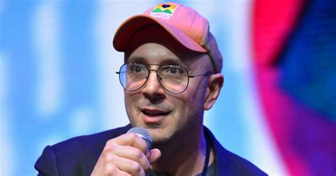 'Blue's Clues' Host Steve Burns Sends an Emotional Message in Viral ...