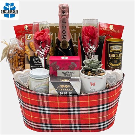 wedding food gift baskets honestweddingadvicecom