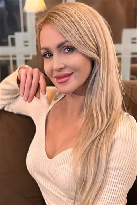 Beautiful Olga Y O From Valencia With Blonde Hair Id Ladadate