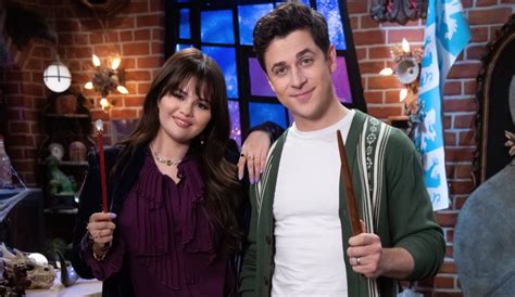 Os Feiticeiros de Waverly Place confira título oficial e fotos do