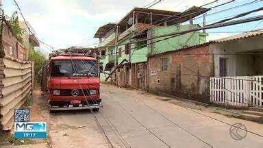 MGTV 2ª Edição Zona da Mata Moradores ficam sem luz após caminhão