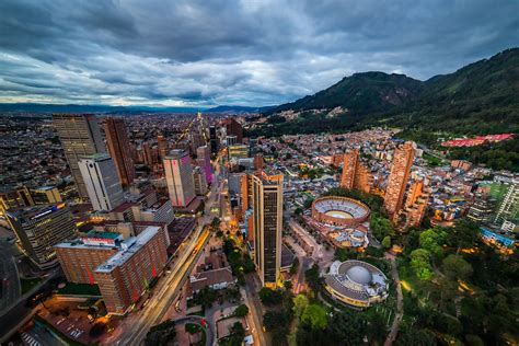 Panorámica De Bogotá Nocturna 2017 Fotografía Realizada Po Flickr