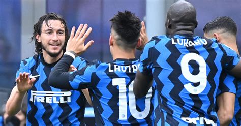 Serie A Juventuss Nine Year Reign Nears End As Leaders Inter Milan