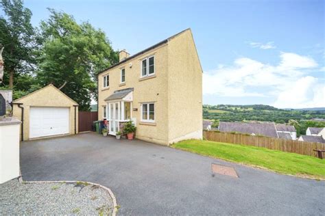 Eluneds Drive Brecon Powys Ld Bedroom Detached House For Sale