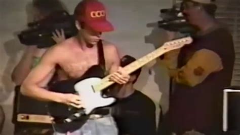 RAGE AGAINST THE MACHINE - Rare Live Footage From College Show In 1992 ...