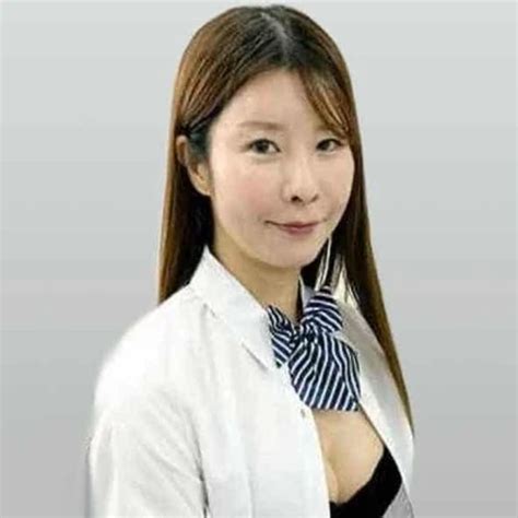 Japanese Office Lady Akari Amamiya Had Crazy Sex With Collegue In Office XHamster