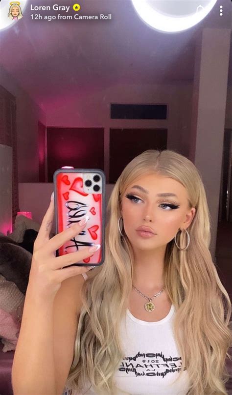 Pin By Dominik Polák On Photography Loren Gray Gray Instagram Grey Makeup