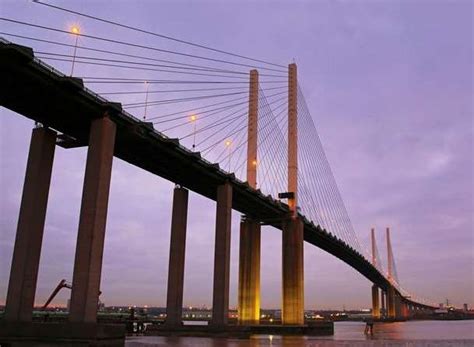 High wind speeds will cause the Dartford Crossing bridge to close ...