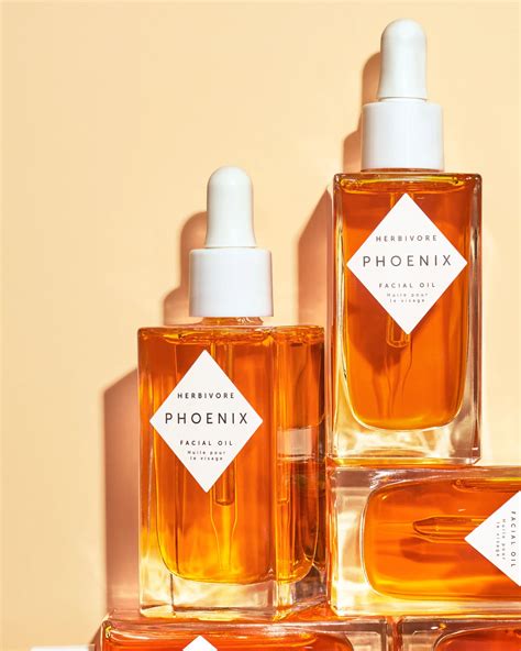 The 15 Best Anti Aging Face Oils According To An Expert