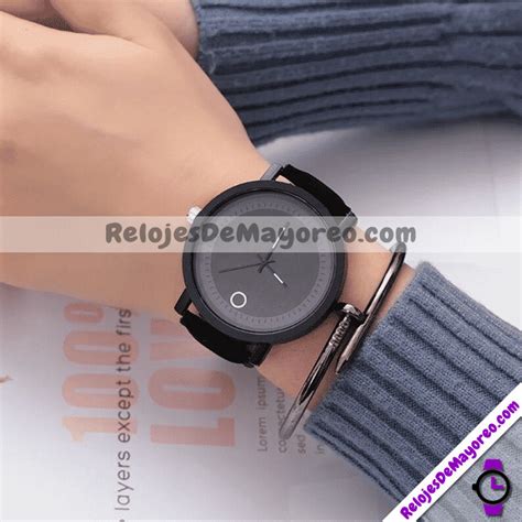 Reloj Sin Numeros Extensible Negro De Piel Sintetica Caratula Negra